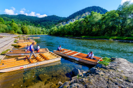 Szczawnica Atrakcja spływ tratwą Spływ przełomem Dunajca z Flisakami
